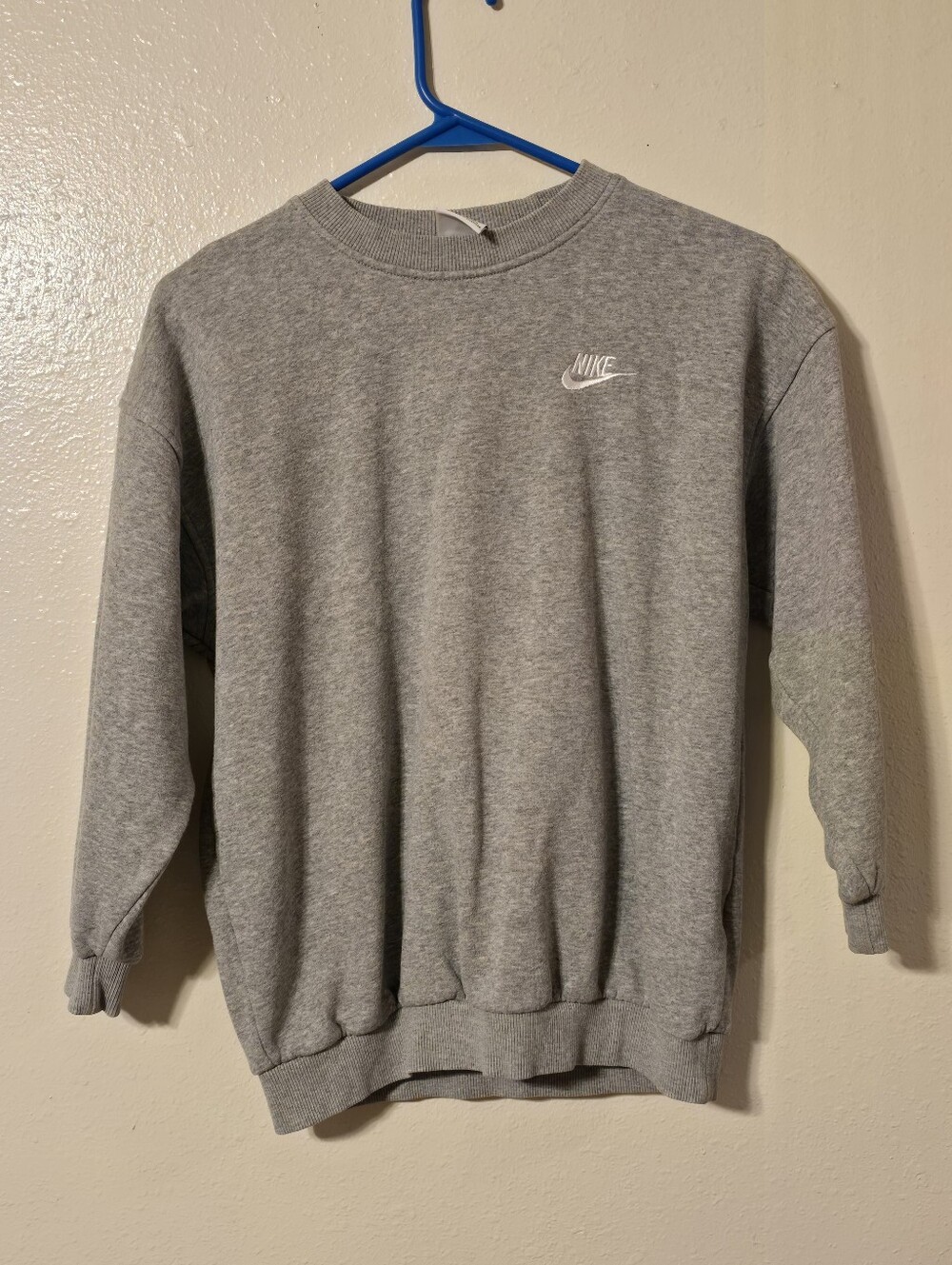 Nike Big Kids Sportswear Club Fleece Oversized Crewneck Sweatshirt Gray Medium M